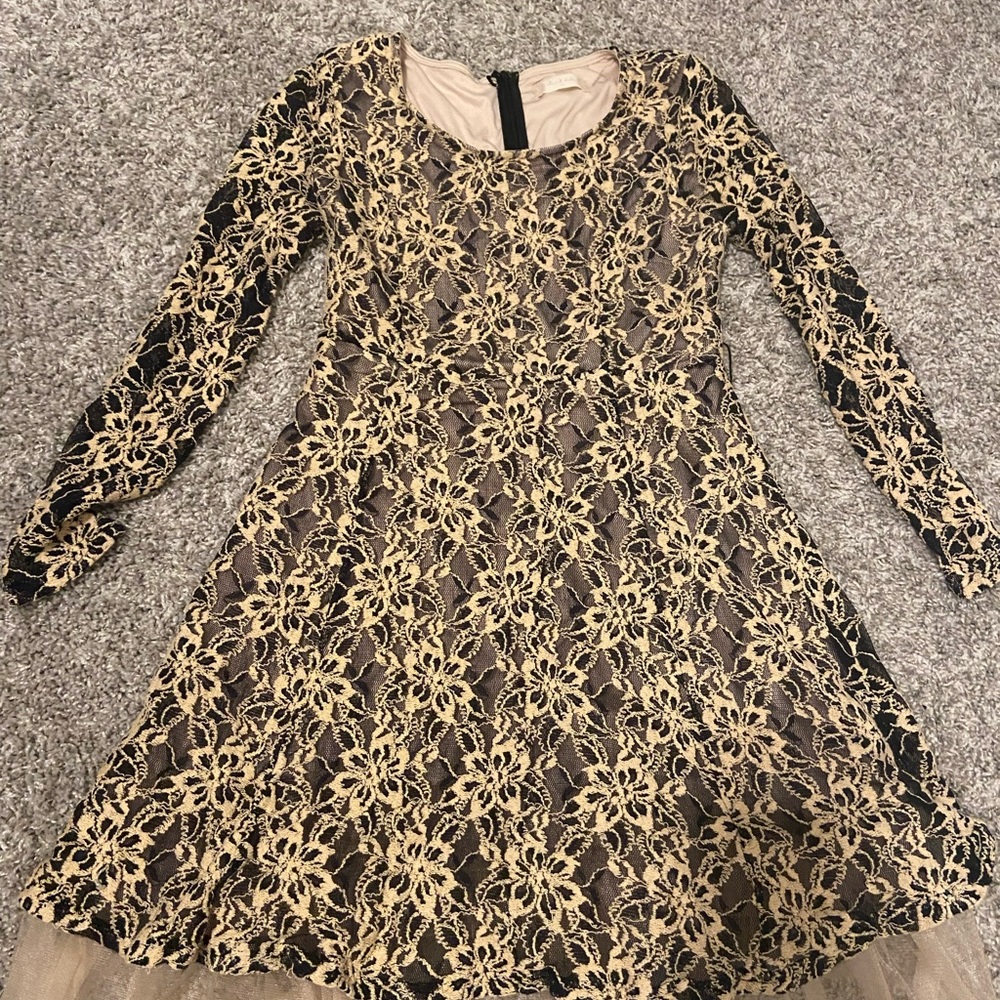 Altar’d State medium dress